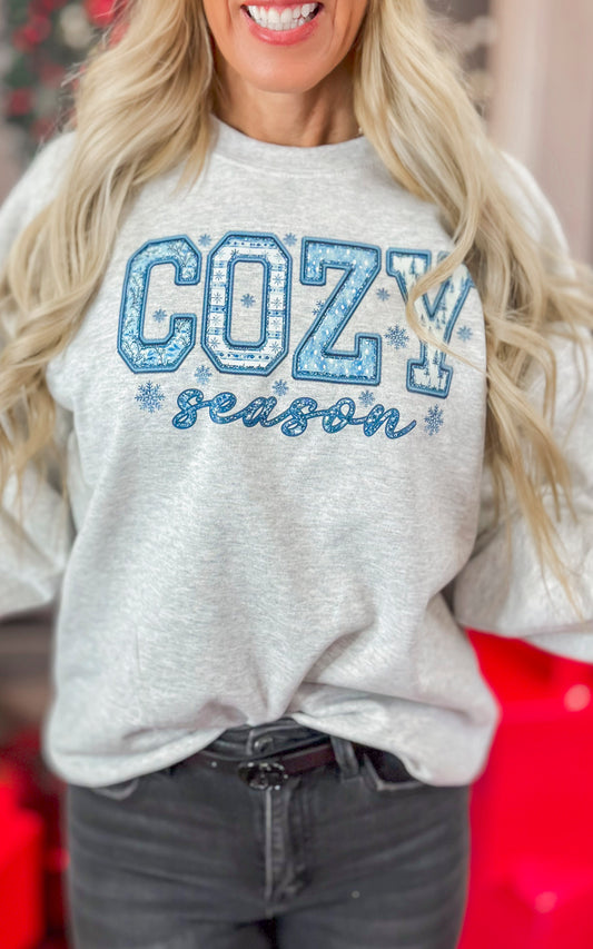 Cozy Season Graphic Crewneck Sweatshirt