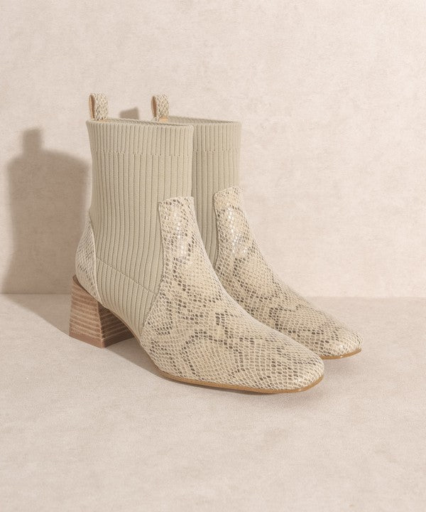 OASIS SOCIETY Geraldine Sock Bootie