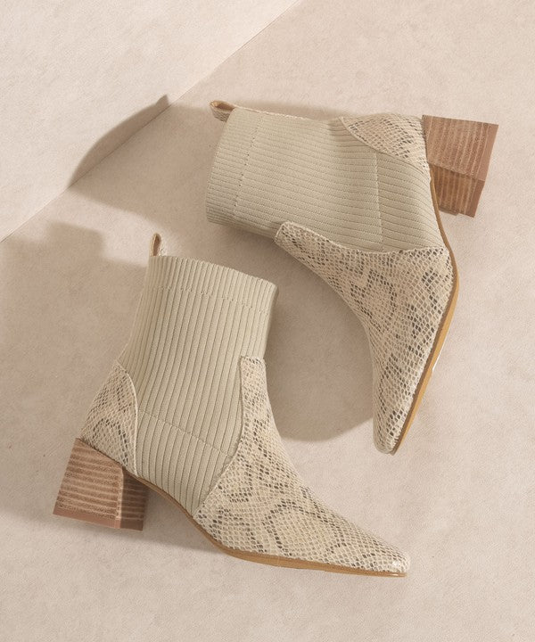 OASIS SOCIETY Geraldine Sock Bootie