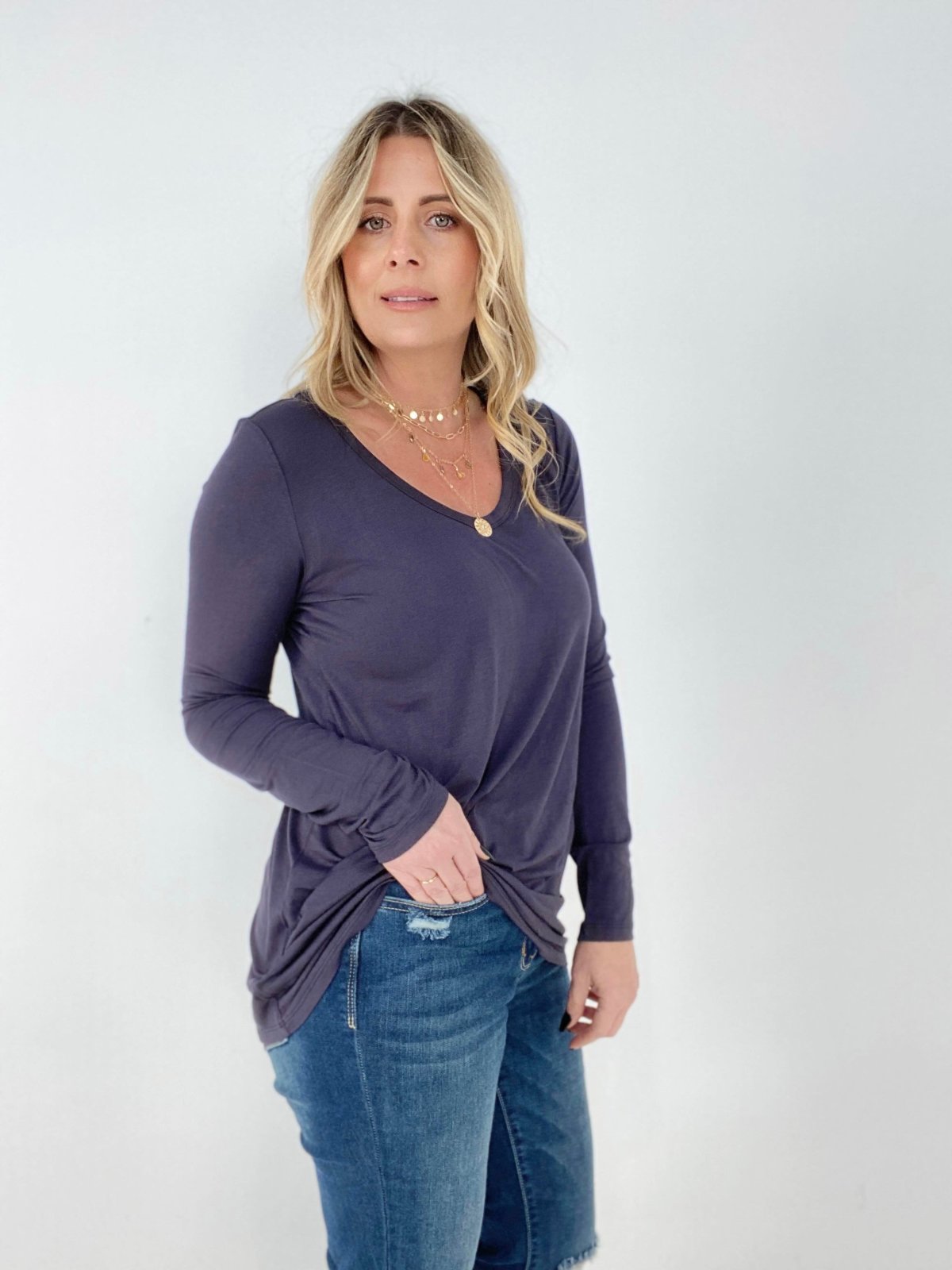 Coal Rae Mode Basic V-Neck Long Sleeve Top