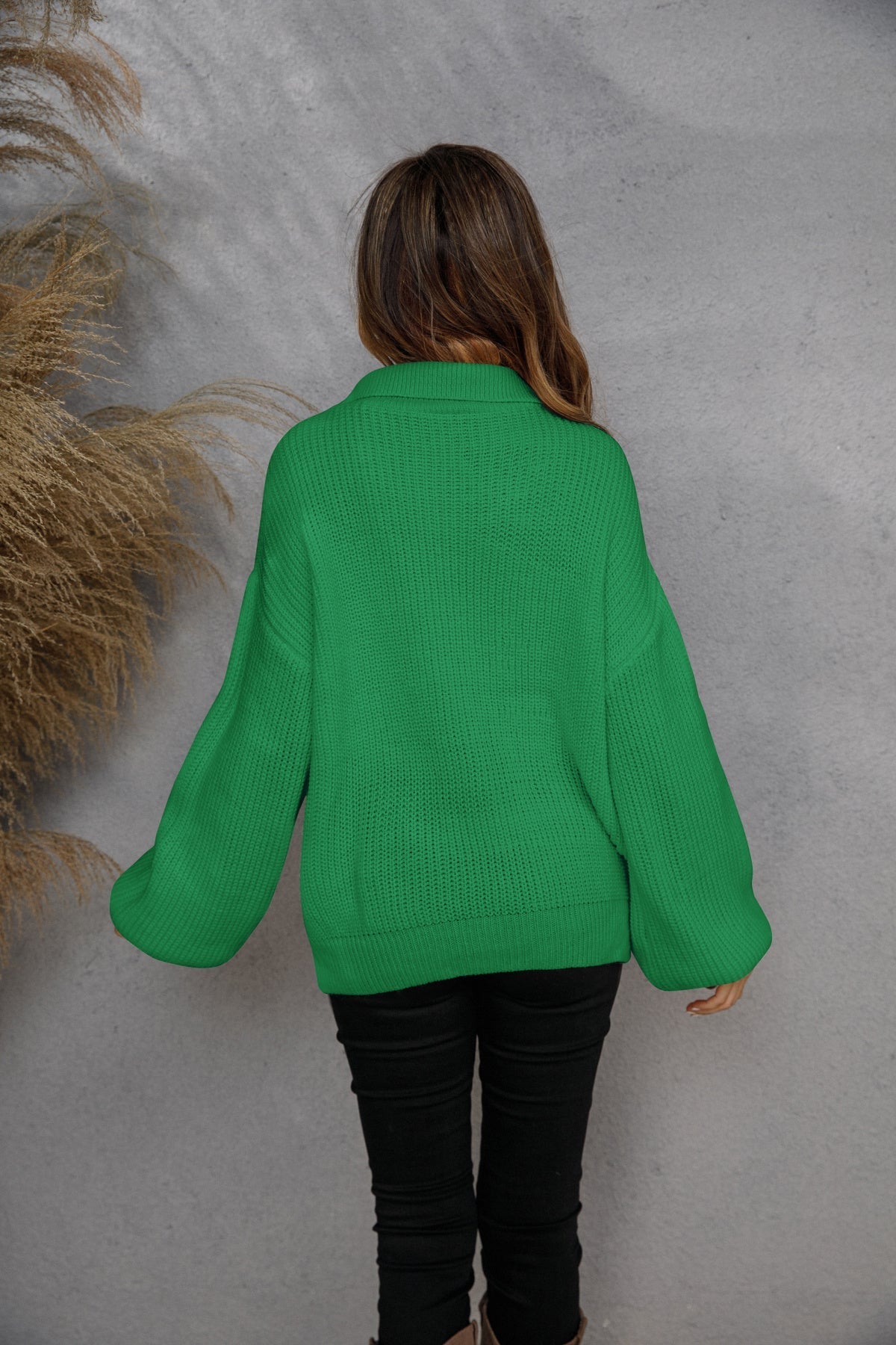 green pullover 