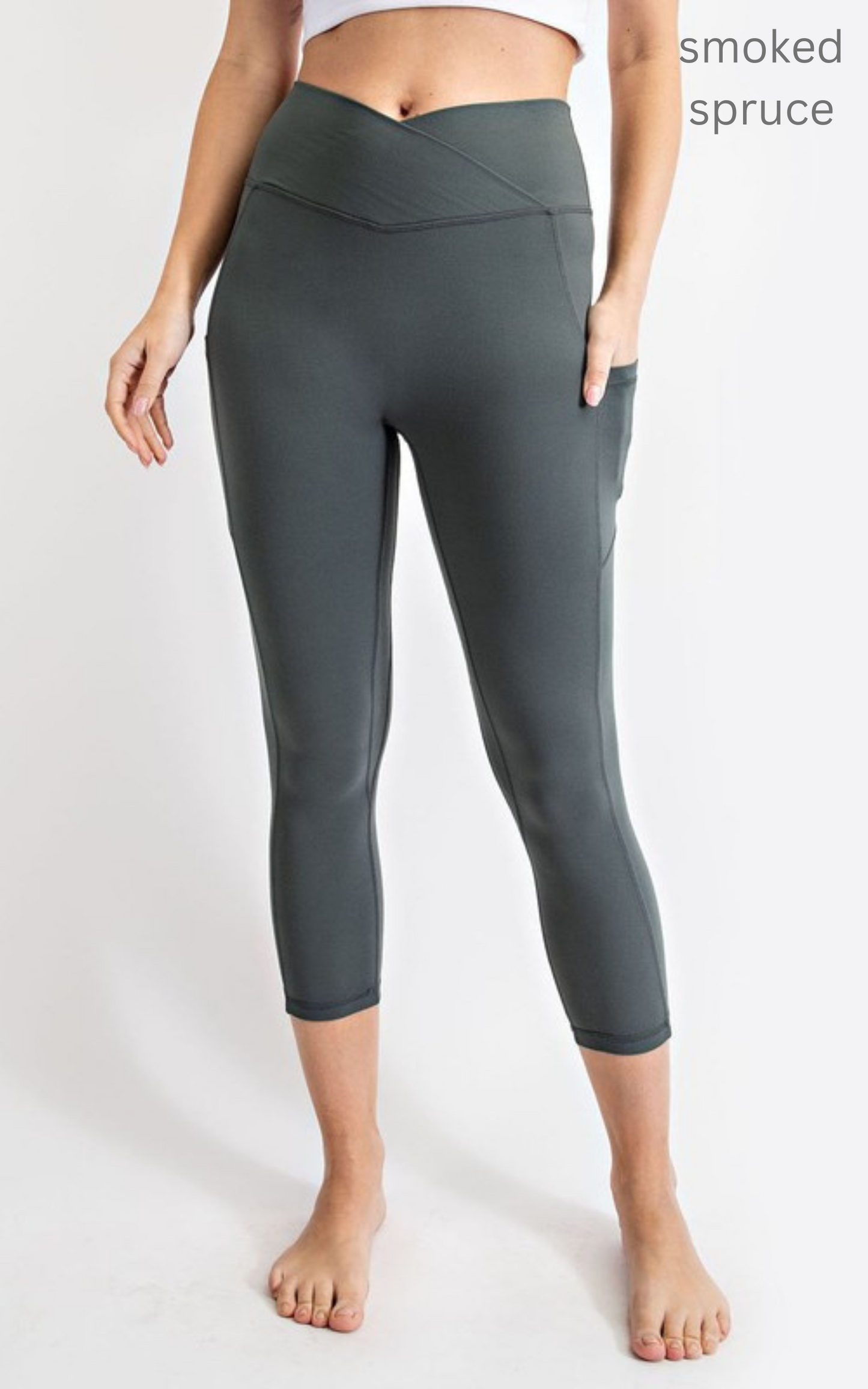 V WAIST CAPRI LENGTH LEGGINGS | RAE MODE*