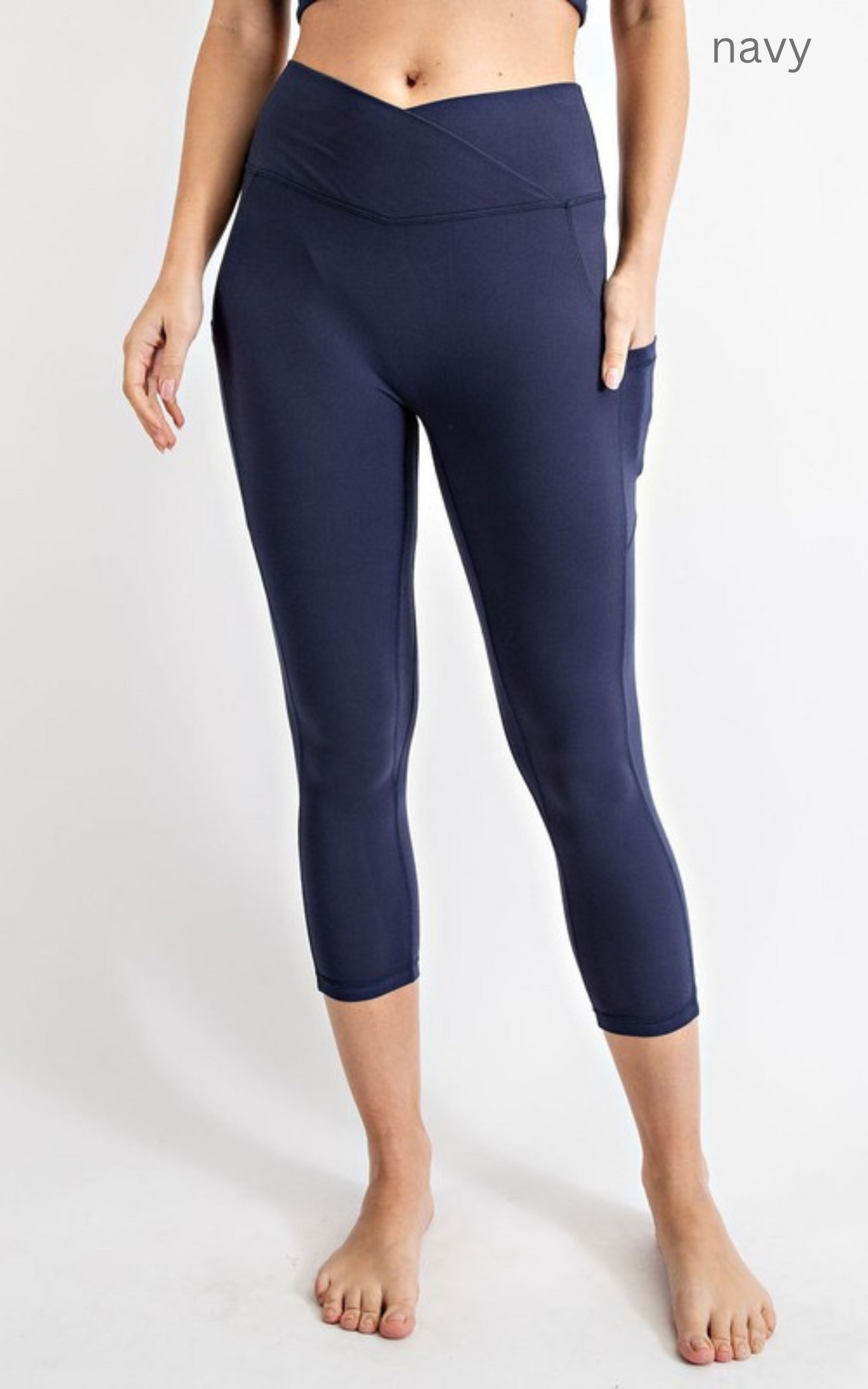 V WAIST CAPRI LENGTH LEGGINGS | RAE MODE*