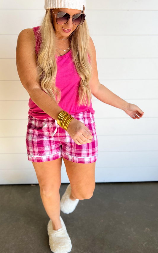 pink shorts