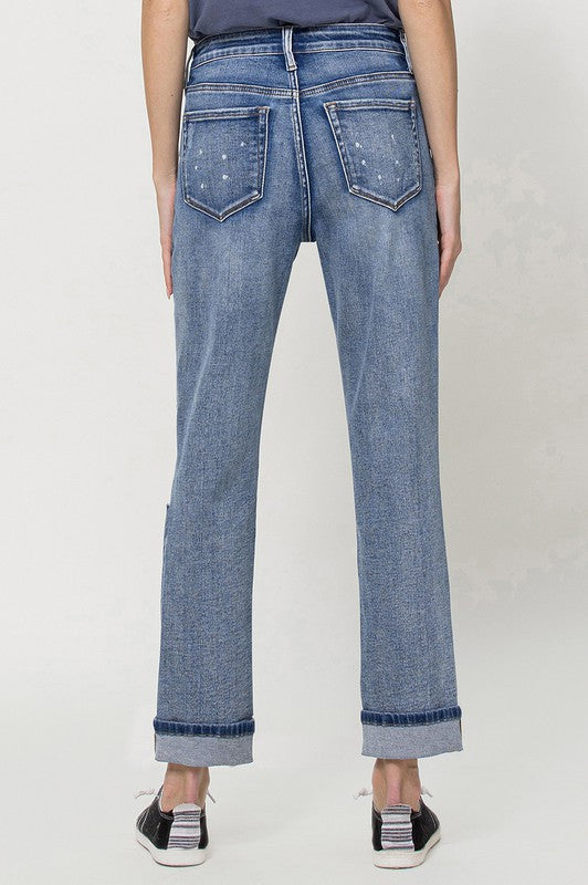 STRETCH BOYFRIEND JEANS W PAINT SPATTER DETAIL by Vervet