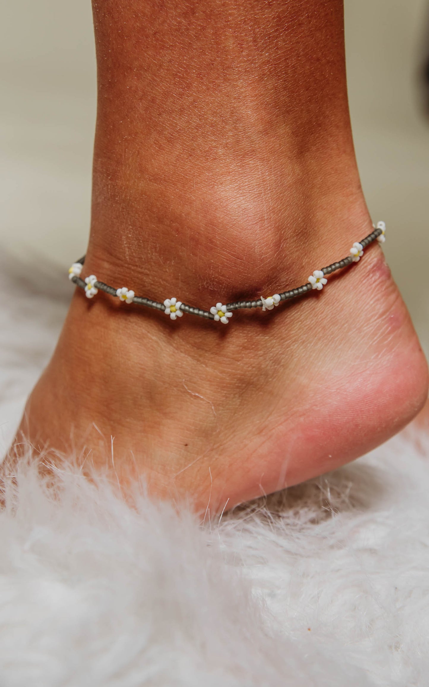 Frosted Daisy Bead Anklet - Final Sale