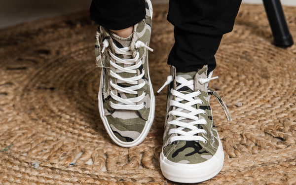 camo lace up sneakers 