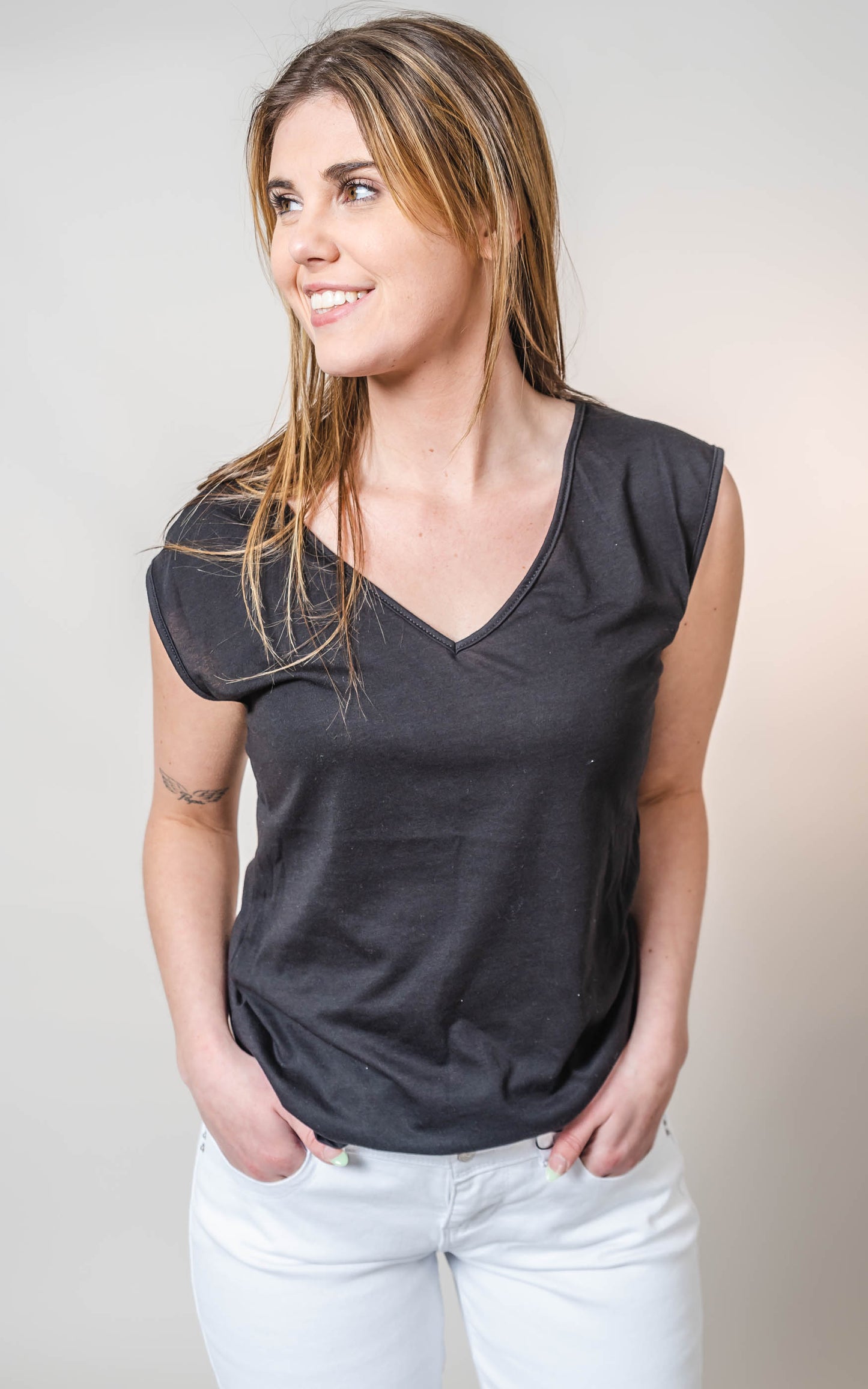 Women's Festival Sleeveless V-neck Top ** - Final Sale