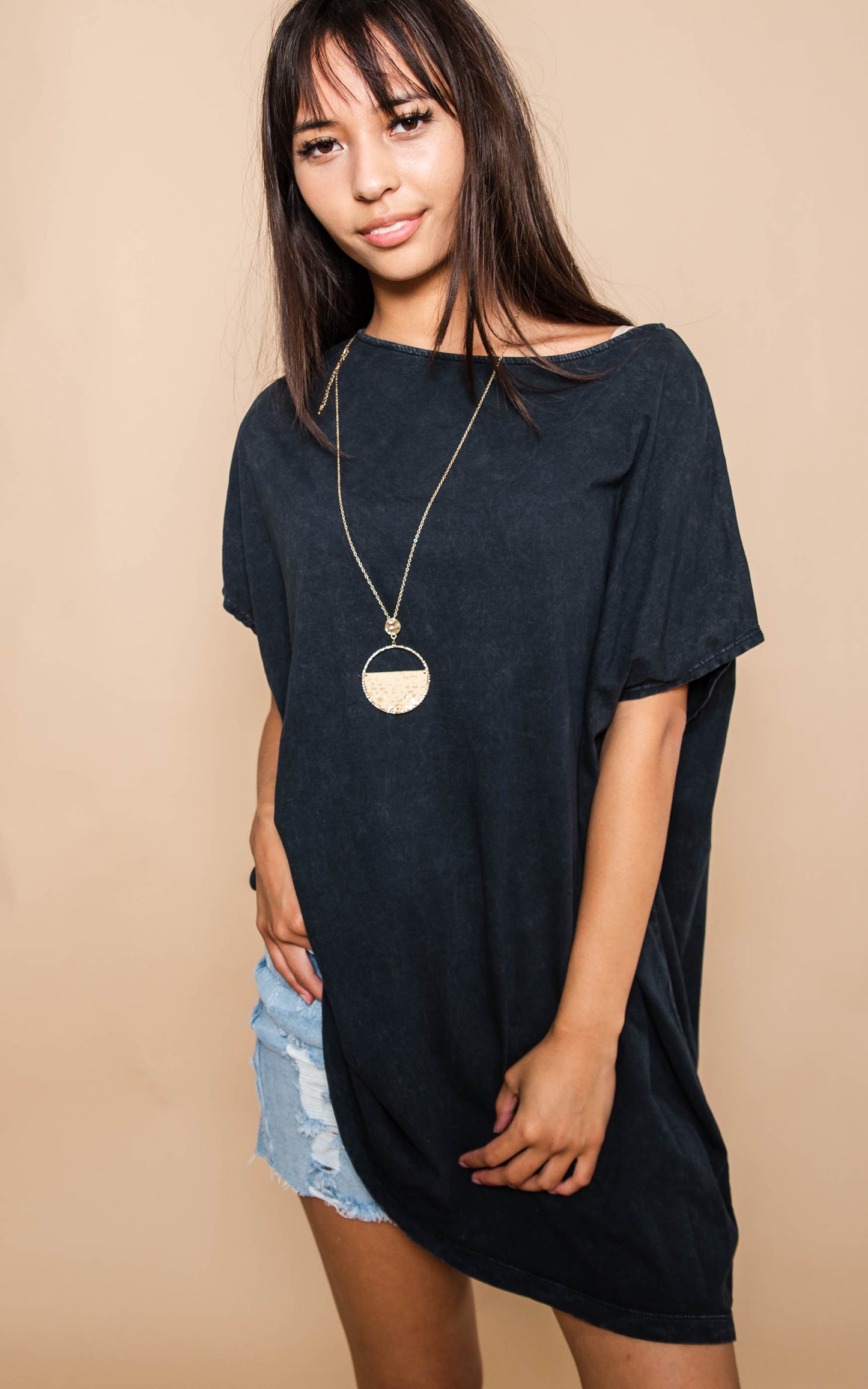 rae mode black oversized tee