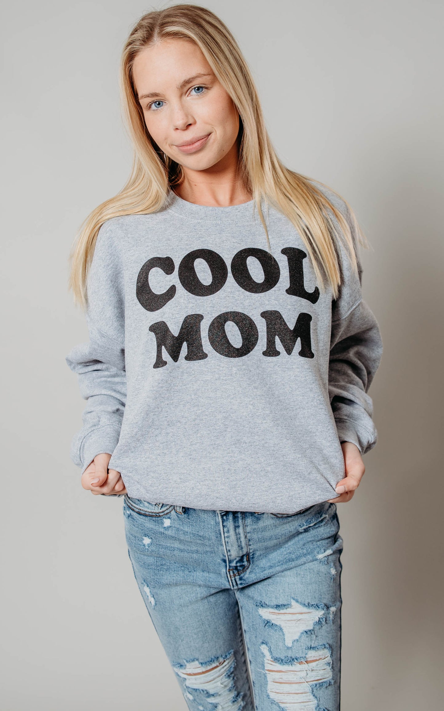 cool mom crewneck 