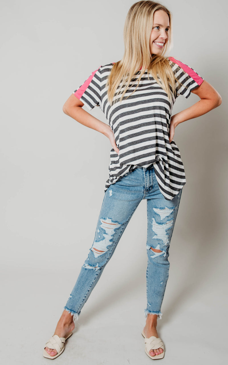 pink sleeve striped top 