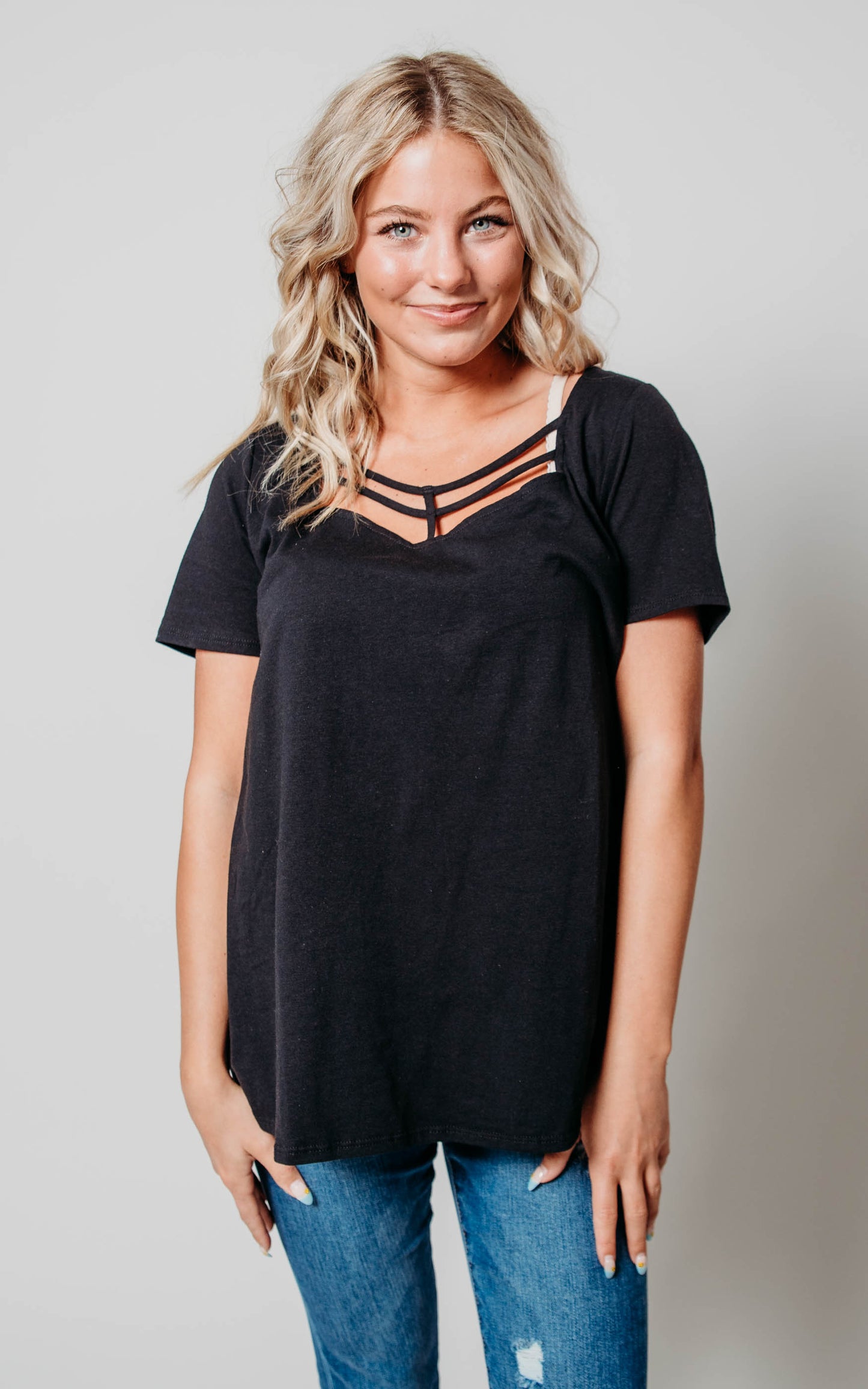 black short sleeve tee 