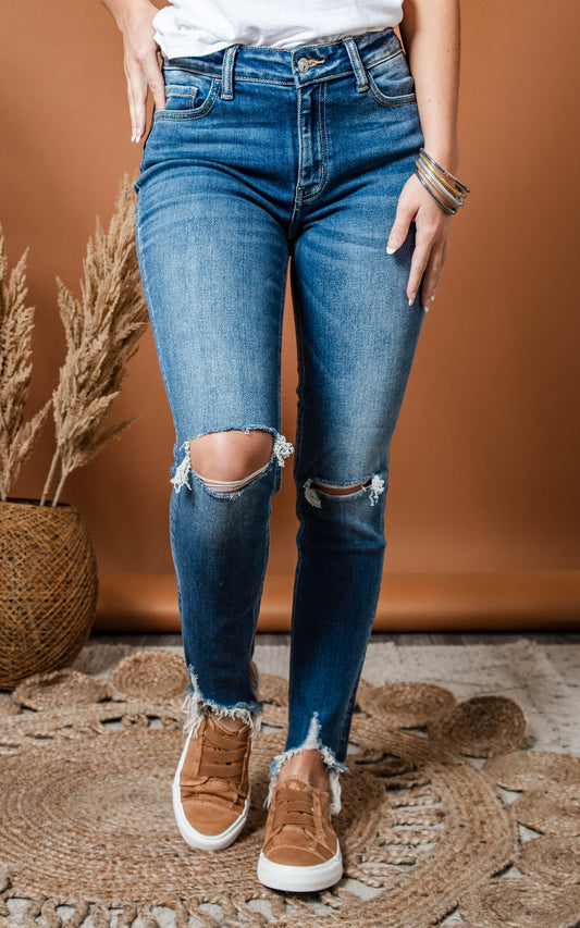 Mid Rise Ankle Skinny w/ Frayed Hem Skinny Jean