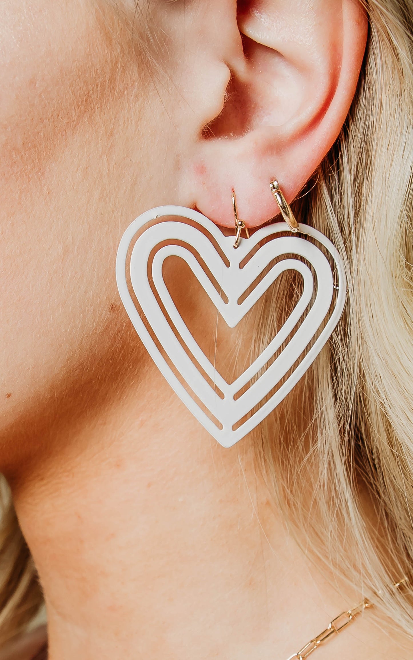 HEART EARRING