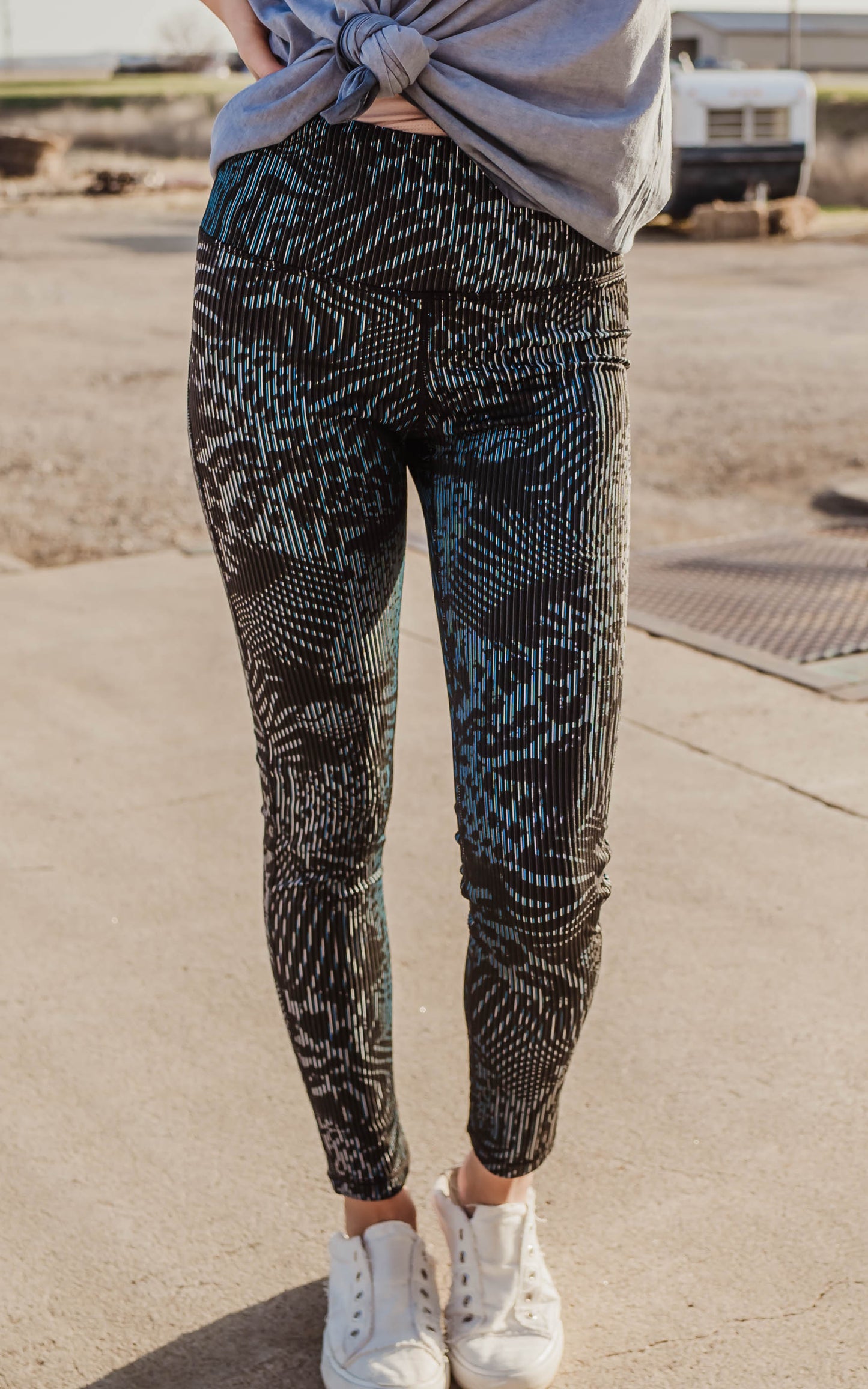 textured jacquard legging