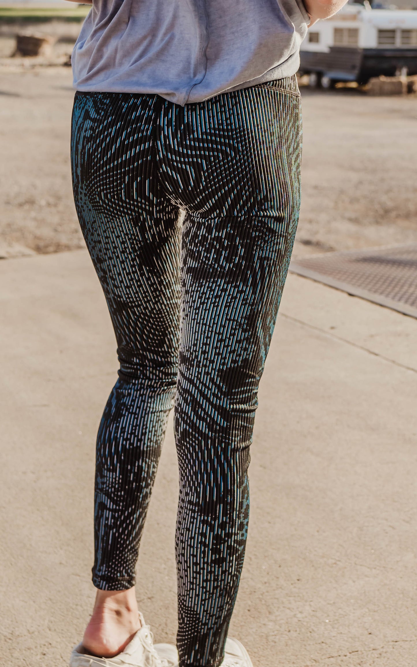 Textured Safari Jacquard High-Waisted Leggings - Mono B - Final Sale