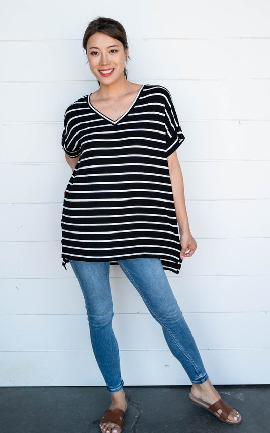 black v-neck stripe top 