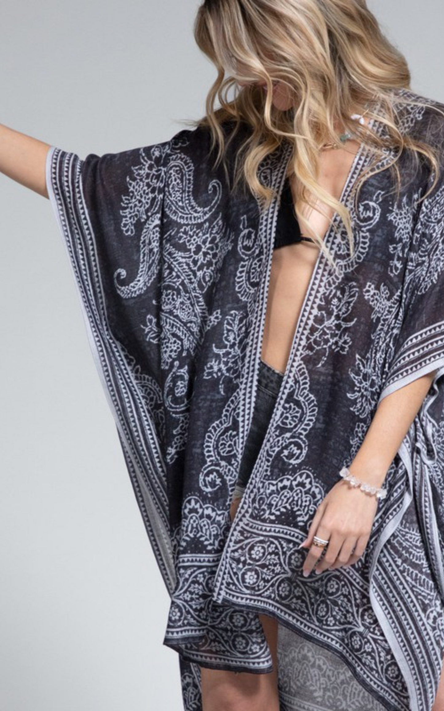 Damask & Paisley Print Kimono