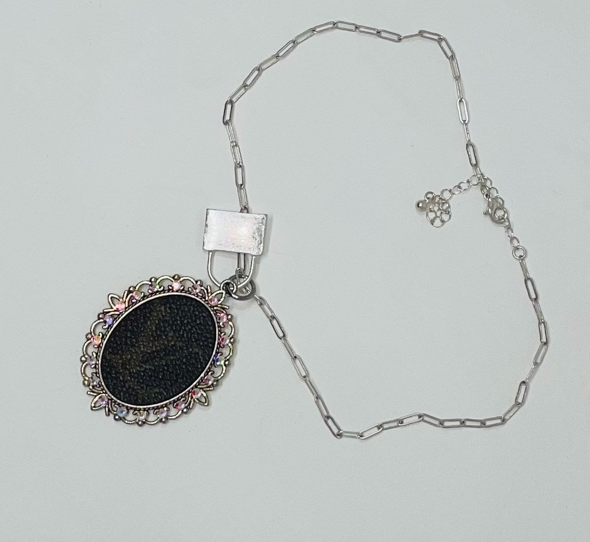 Silver Chain & Lock Leather necklace