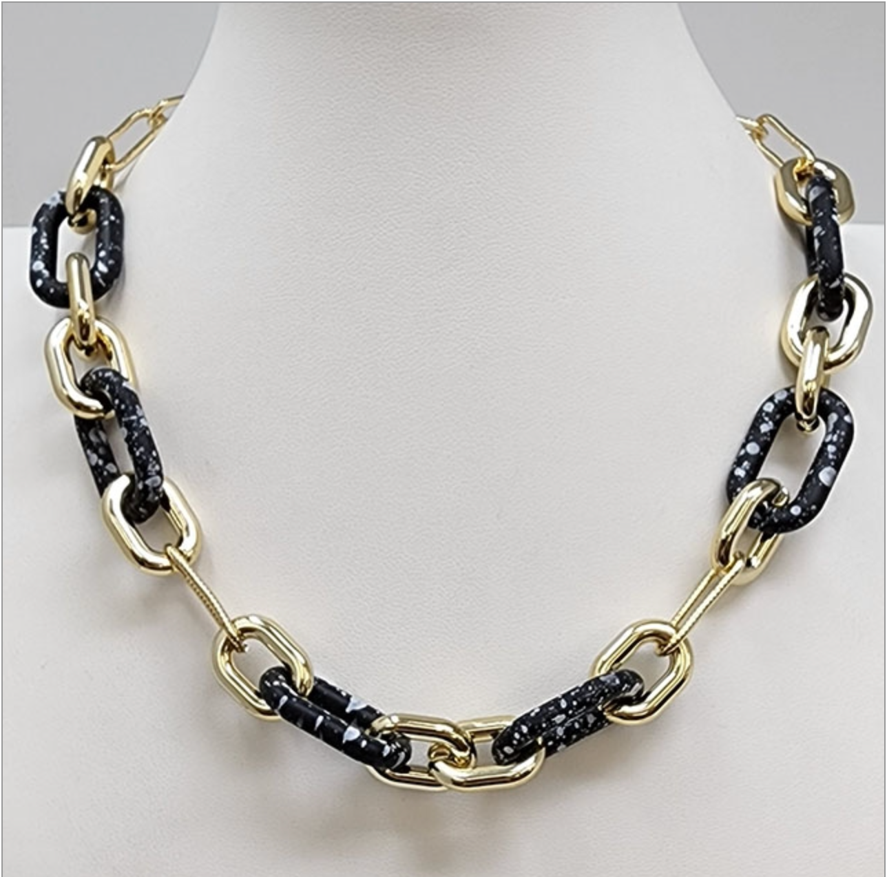 Black & White Gold Chain Necklace