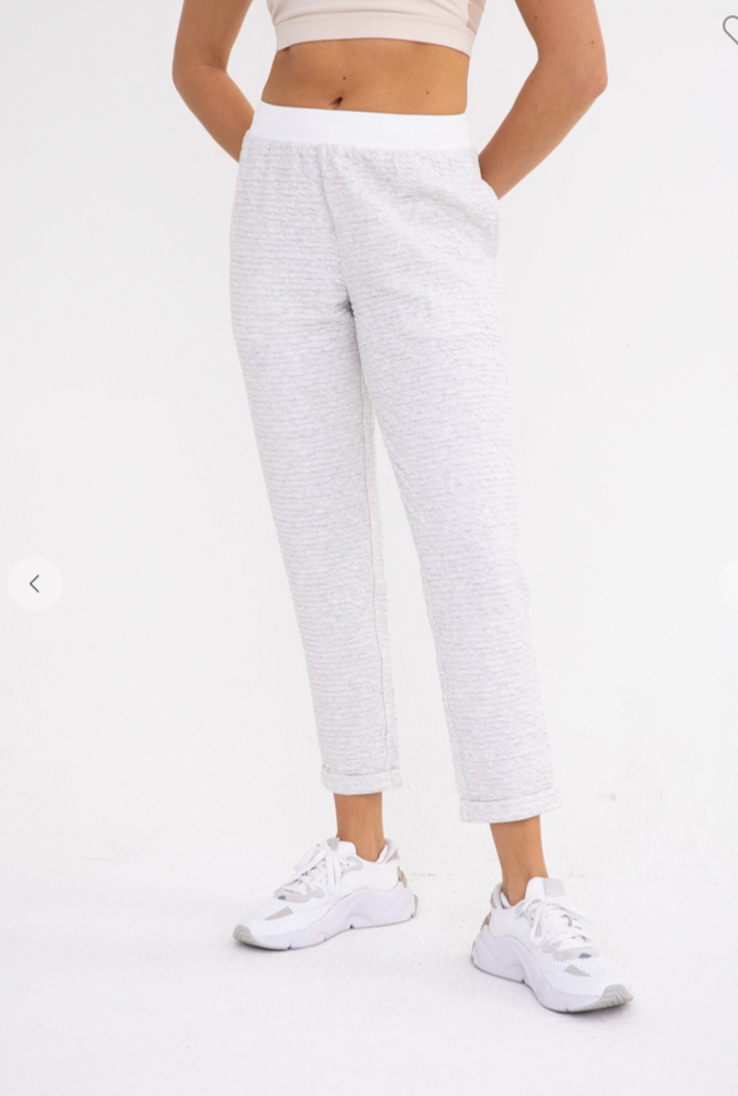 Blended Texture Capri Pant - Mono B