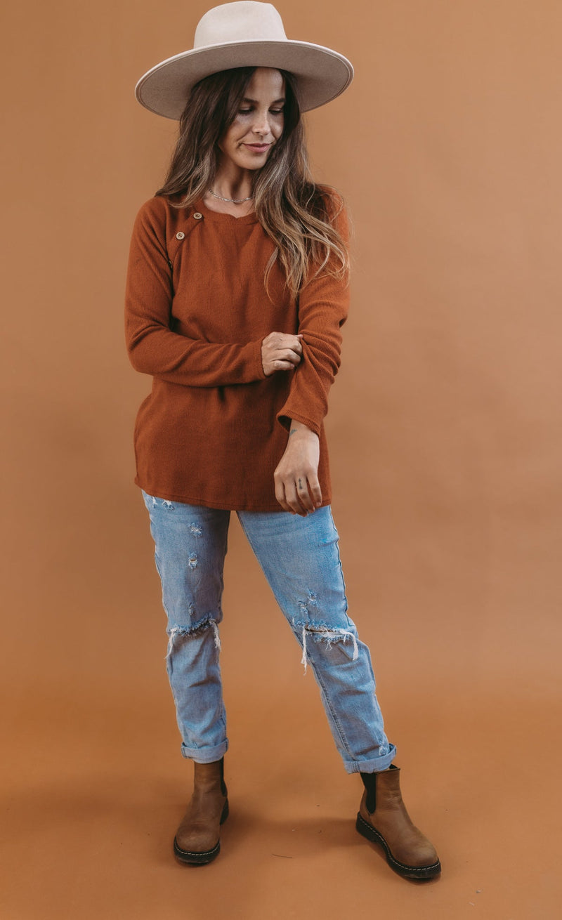 White Birch Long Sleeve Solid Buttoned Knit Top