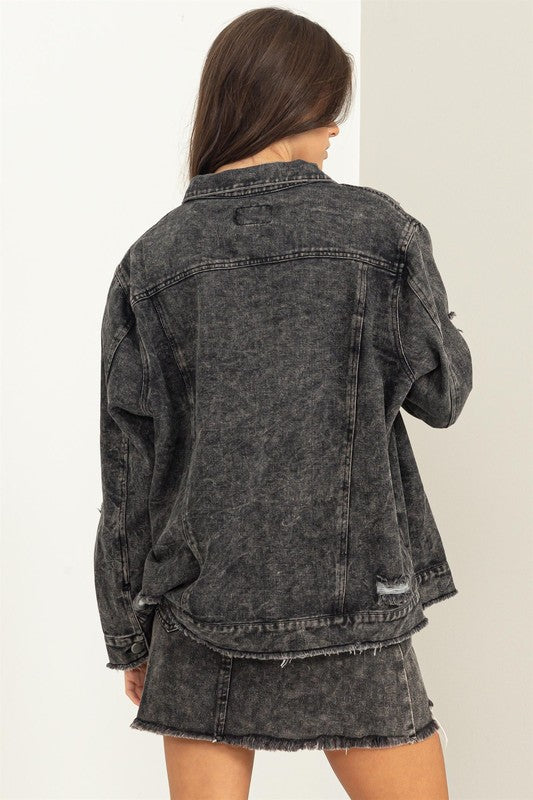 TOTAL STYLER DISTRESSED LONG-SLEEVE DENIM JACKET