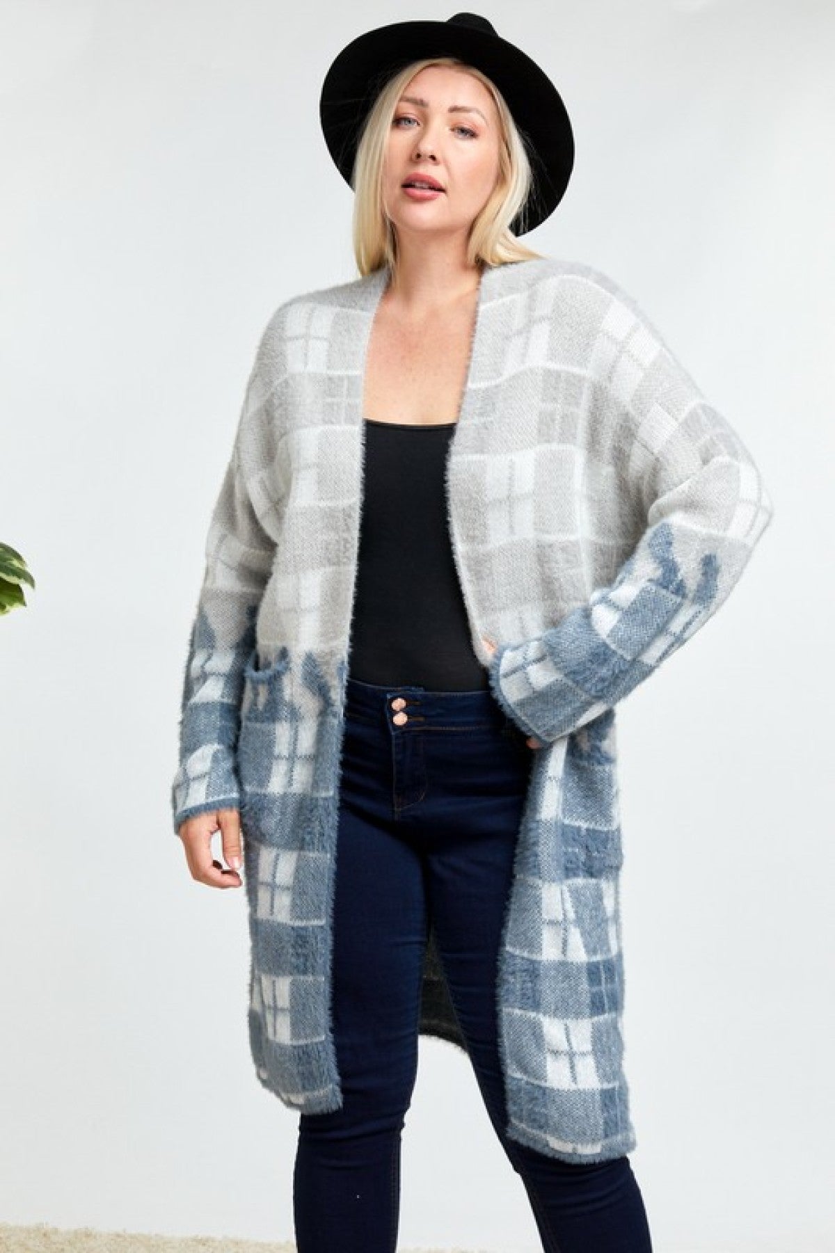 Davi & Dani Plus Color Block Plaid Pattern Long Cardigan