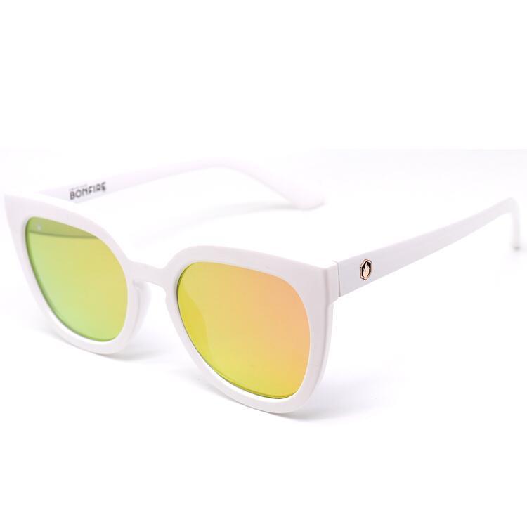 American Bonfire Darlin' Sunglasses in White