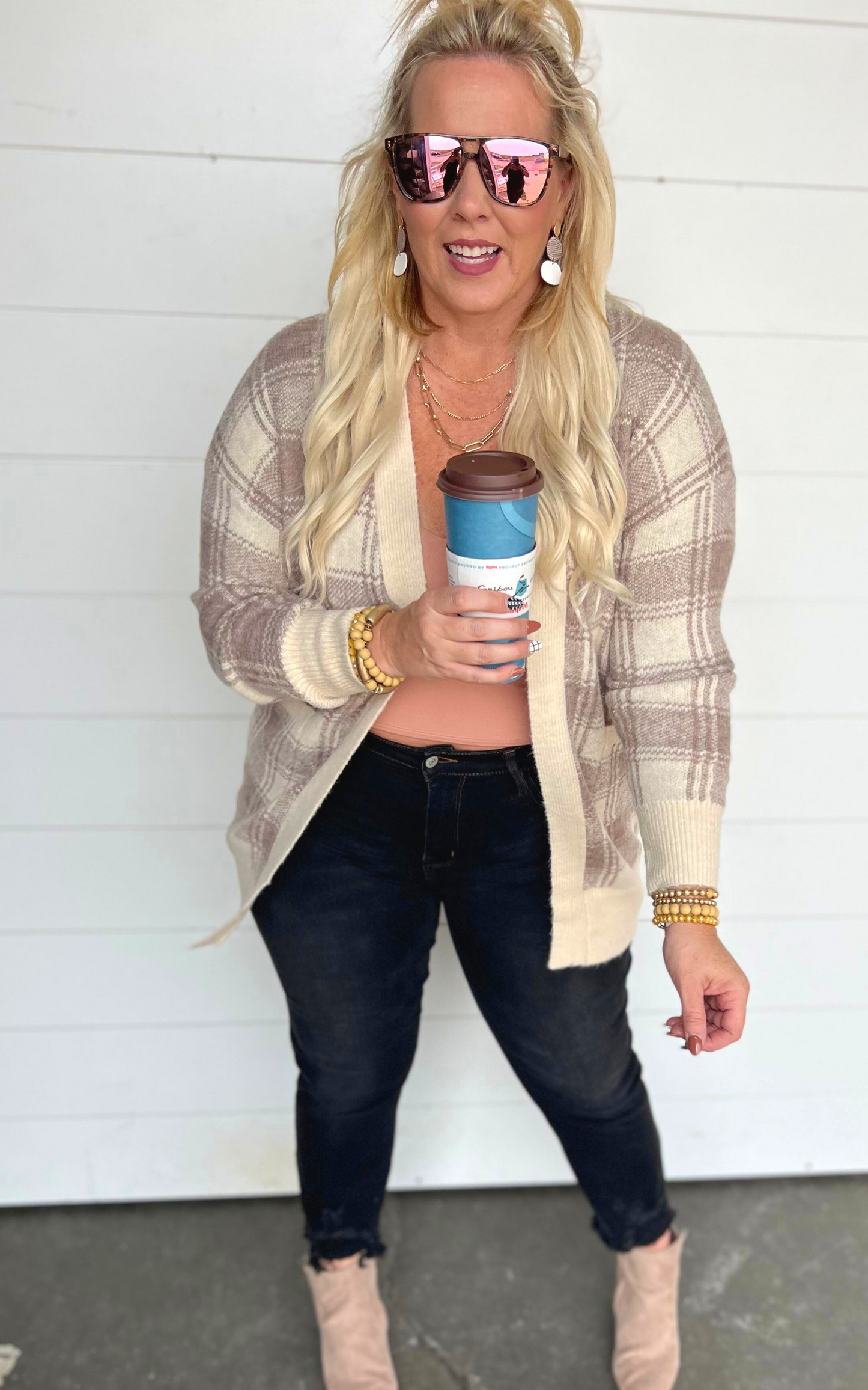 BEIGE LONG PLAID CARDIGAN 