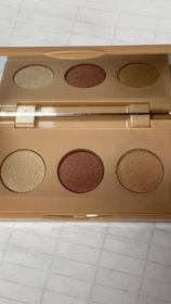 Trio Eyeshadow Kit