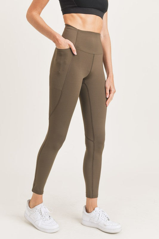 High Waist Shaper Leggings with Pockets - Mono B | FINAL SALE